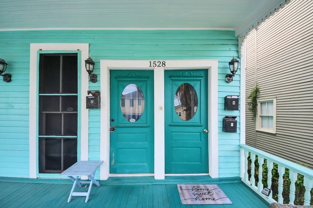 1528 Church Street, Galveston, TX 77550