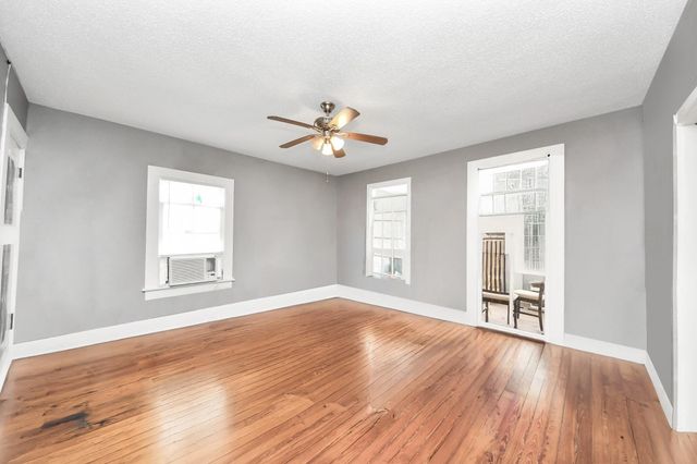 1528 Church Street, Galveston, TX 77550