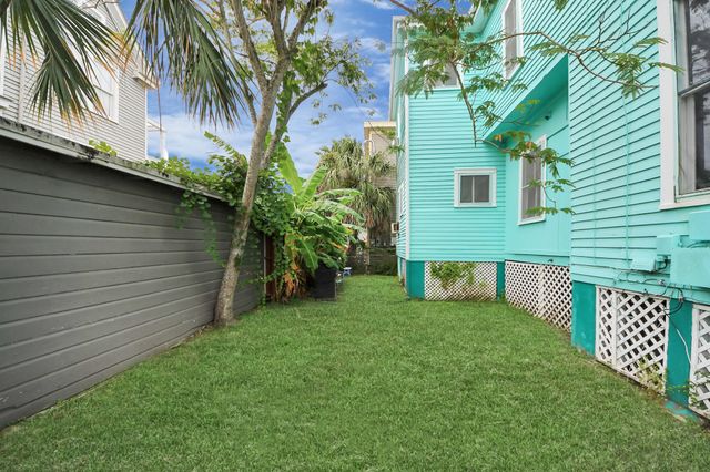 1528 Church Street, Galveston, TX 77550