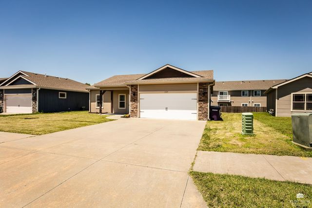 3324 Half Full Drive, Manhattan, KS 66502