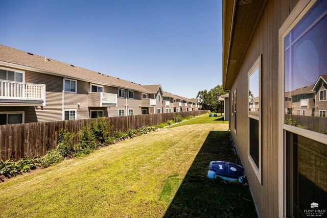 3324 Half Full Drive, Manhattan, KS 66502