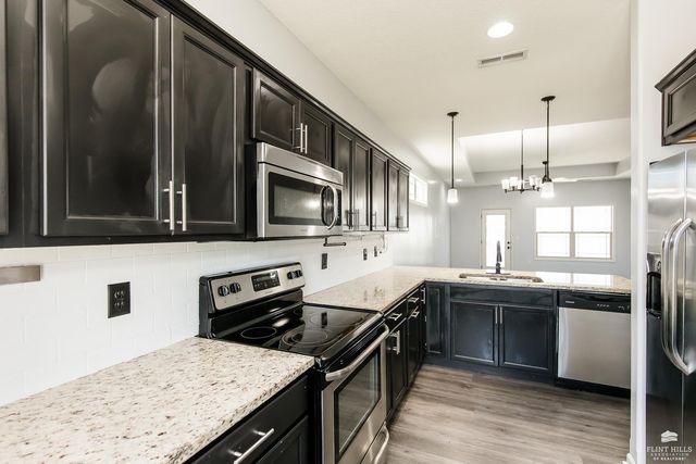 3324 Half Full Drive, Manhattan, KS 66502