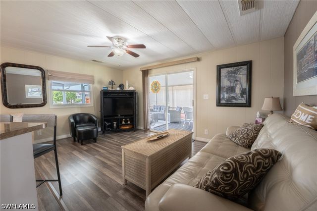 953 Bunker Hill DR, Naples, FL 34110