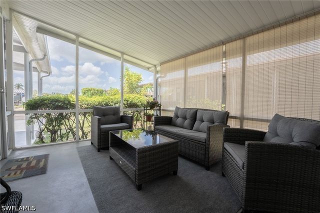 953 Bunker Hill DR, Naples, FL 34110