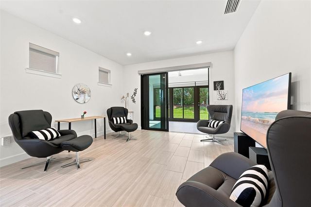 6713 ALSTEAD CIRCLE, Bradenton, FL 34202