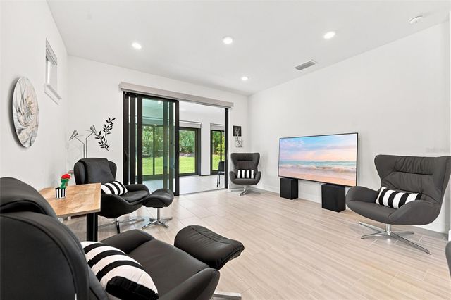 6713 ALSTEAD CIRCLE, Bradenton, FL 34202
