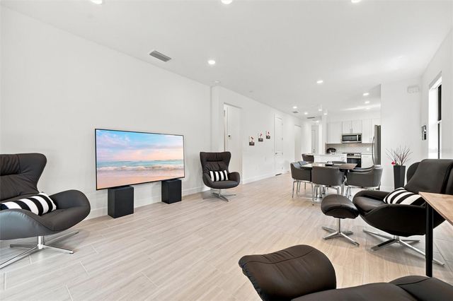 6713 ALSTEAD CIRCLE, Bradenton, FL 34202