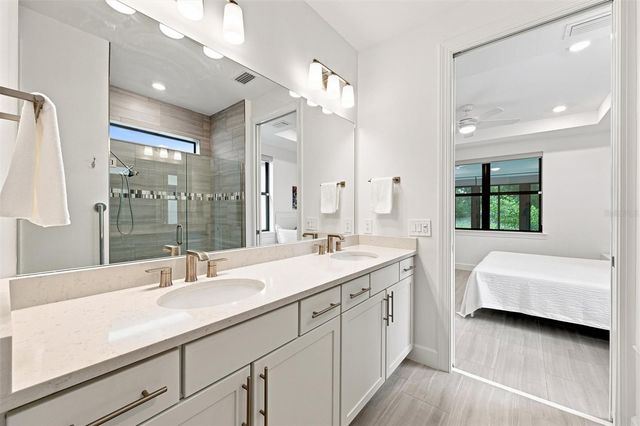 6713 ALSTEAD CIRCLE, Bradenton, FL 34202