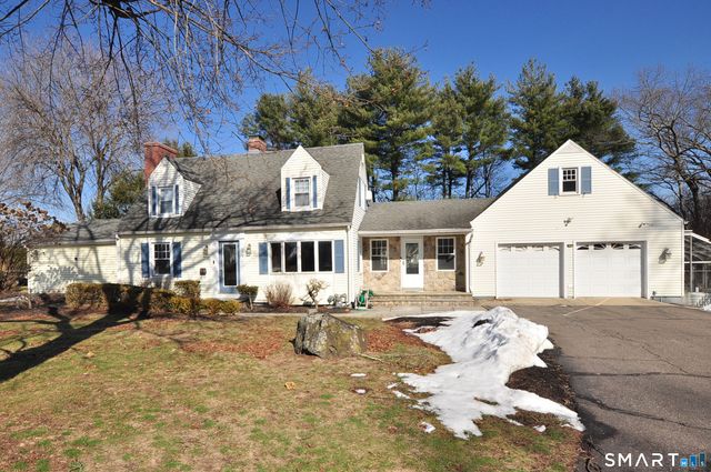 112 Knollwood Road, East Hartford, CT 06118