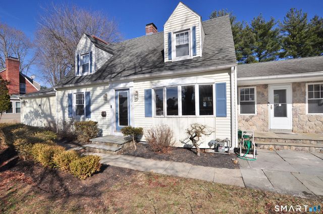 112 Knollwood Road, East Hartford, CT 06118