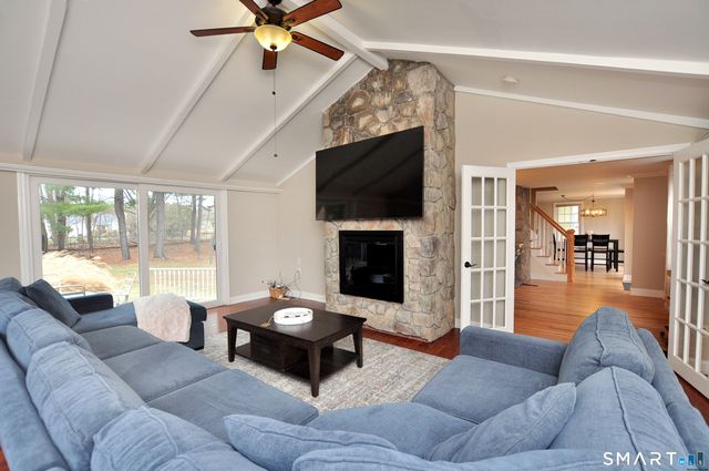 112 Knollwood Road, East Hartford, CT 06118