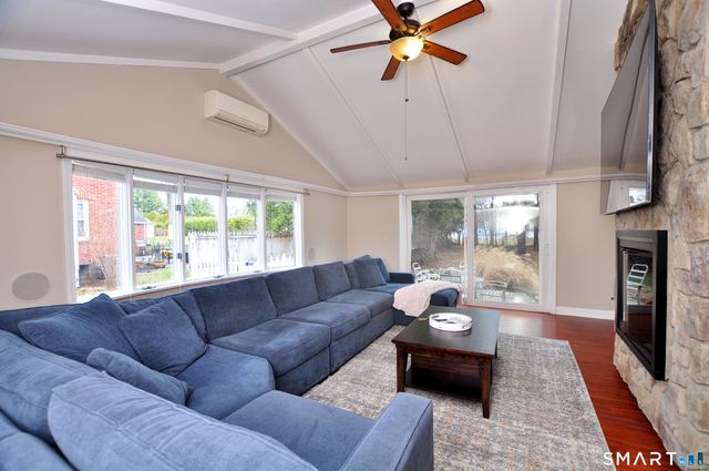 112 Knollwood Road, East Hartford, CT 06118