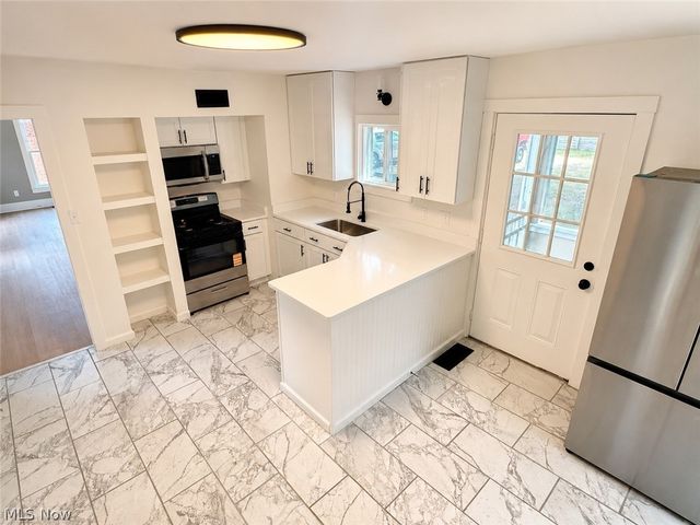 1312 Wooster Road W, Barberton, OH 44203