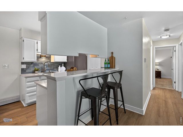 695 Manhattan Dr 106, Boulder, CO 80303