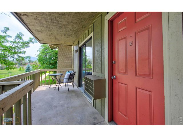 695 Manhattan Dr 106, Boulder, CO 80303