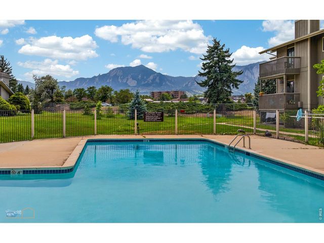 695 Manhattan Dr 106, Boulder, CO 80303