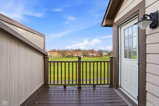 656 Cielo Vista Drive, Greenwood, IN 46143