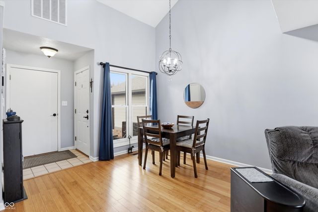 656 Cielo Vista Drive, Greenwood, IN 46143