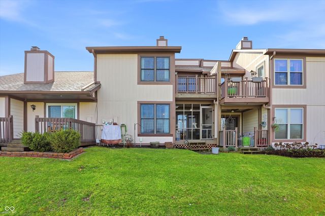 656 Cielo Vista Drive, Greenwood, IN 46143