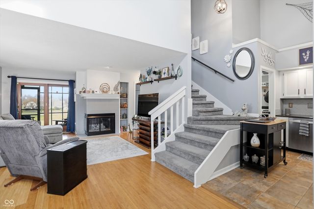 656 Cielo Vista Drive, Greenwood, IN 46143