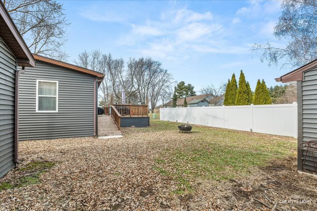 9 Chrissy Drive, Sandwich, IL 60548