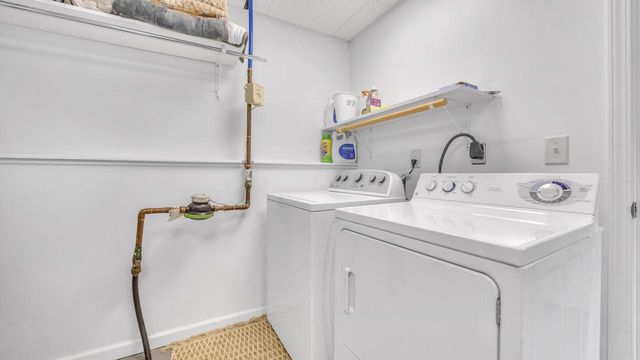 1520 Columbia AVENUE, Oshkosh, WI 54906