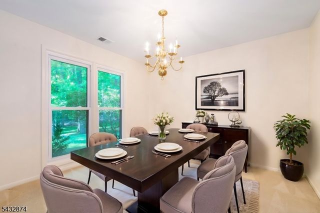 195 Hidden Hollow Ct, Edison Twp., NJ 08820