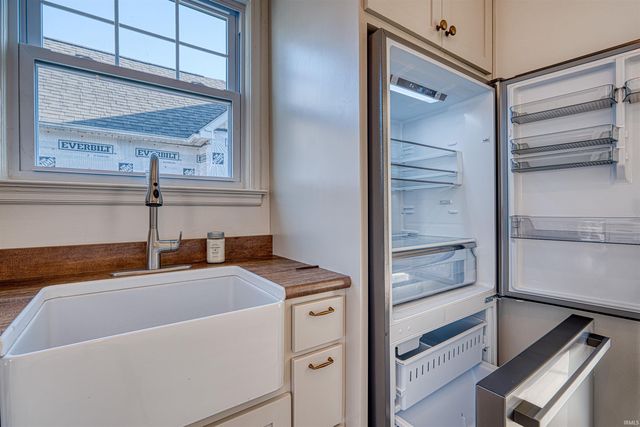 114 N Jackson Street, Oakland City, IN 47660