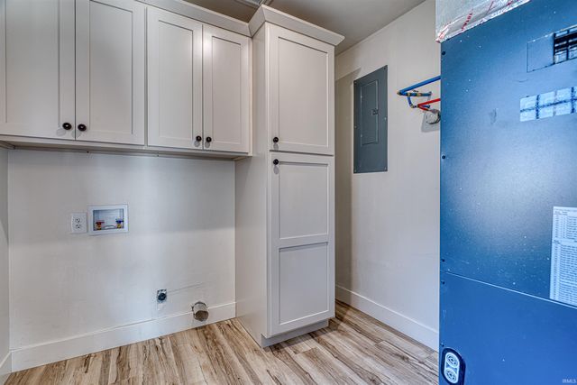 114 N Jackson Street, Oakland City, IN 47660