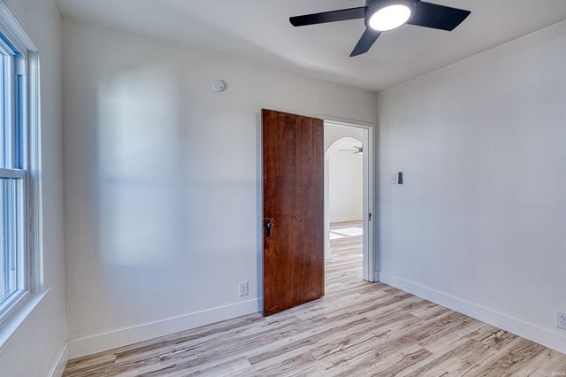 114 N Jackson Street, Oakland City, IN 47660