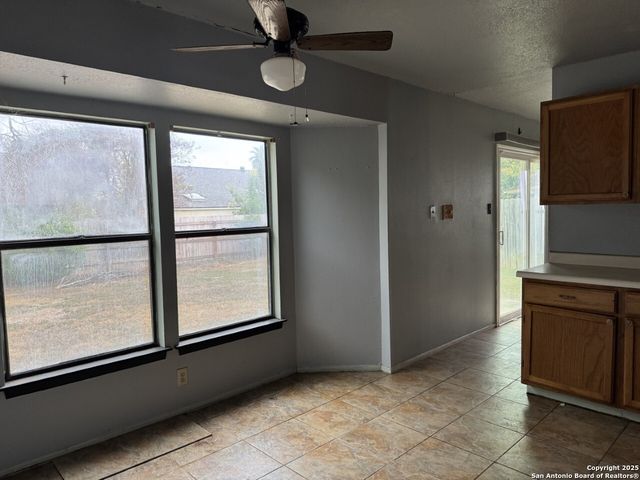 1218 Tinson, San Antonio, TX 78251