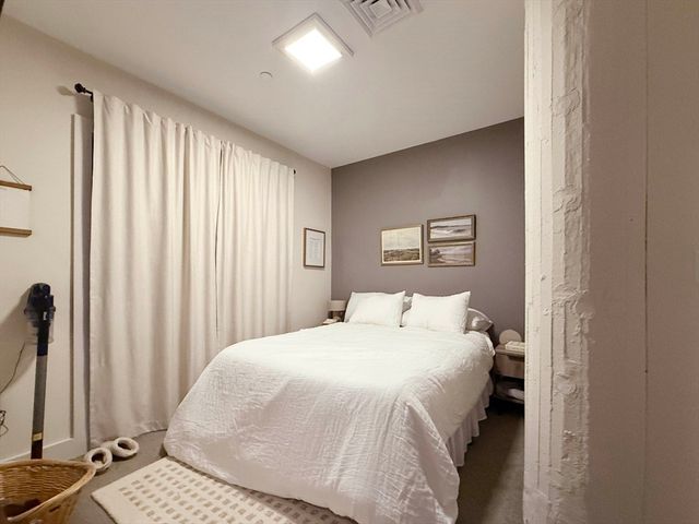 121 Portland Street 404, Boston, MA 02114