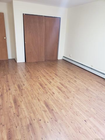 22724 Murdock Avenue, Queens Village, NY 11429