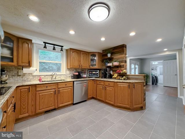 3872 STONEYBROOK RD, White Plains, MD 20695
