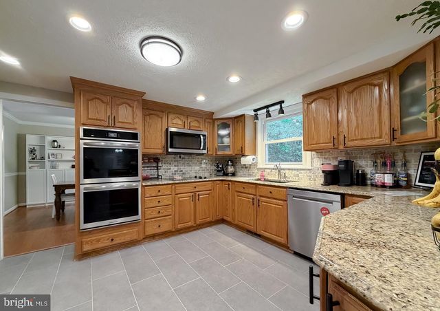 3872 STONEYBROOK RD, White Plains, MD 20695