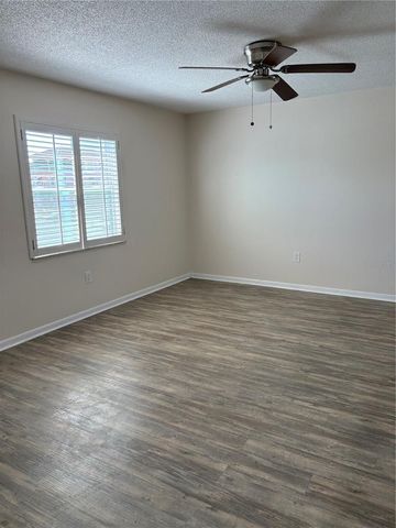 555 69TH AVENUE 7, St Petersburg, FL 33706