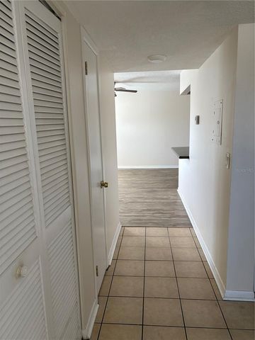 555 69TH AVENUE 7, St Petersburg, FL 33706