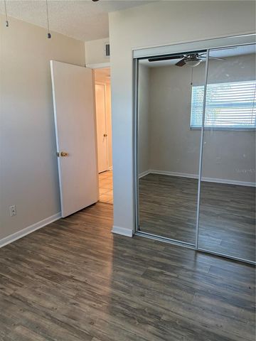 555 69TH AVENUE 7, St Petersburg, FL 33706