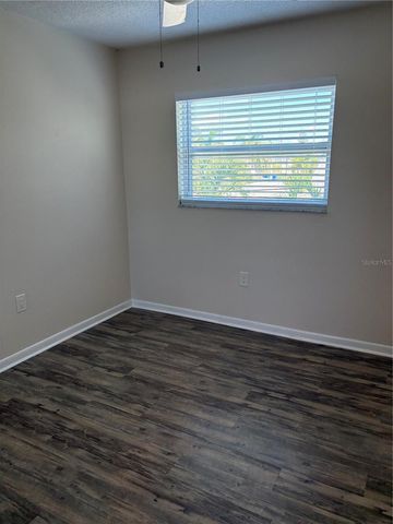 555 69TH AVENUE 7, St Petersburg, FL 33706