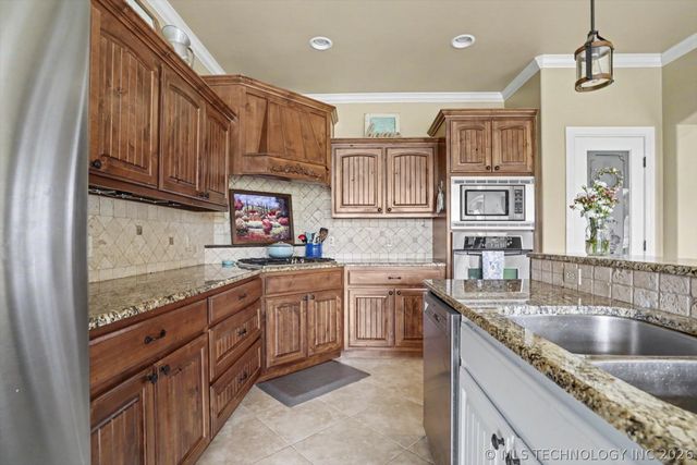 30511 E 65th Street S, Broken Arrow, OK 74014