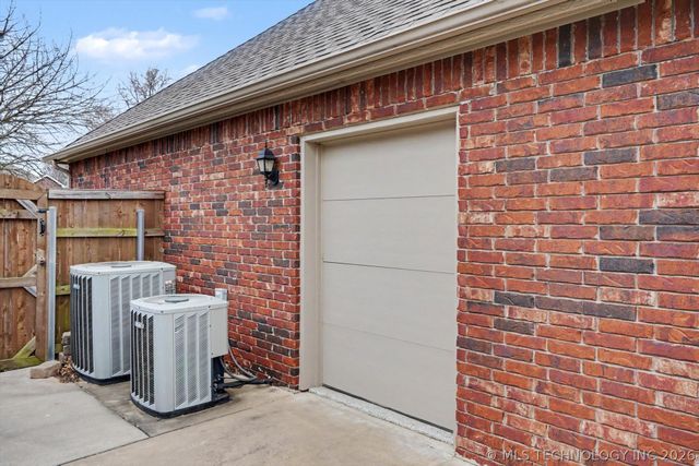 30511 E 65th Street S, Broken Arrow, OK 74014