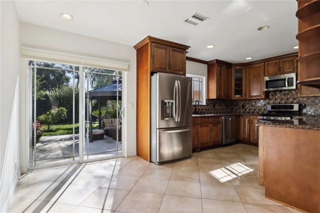 13816 Bessemer Street, Van Nuys, CA 91401