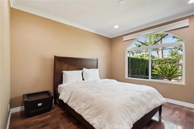 13816 Bessemer Street, Van Nuys, CA 91401