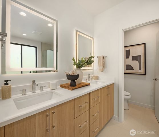 286 118th Avenue SE, Bellevue, WA 98005