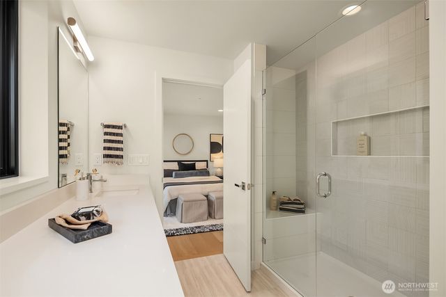 286 118th Avenue SE, Bellevue, WA 98005