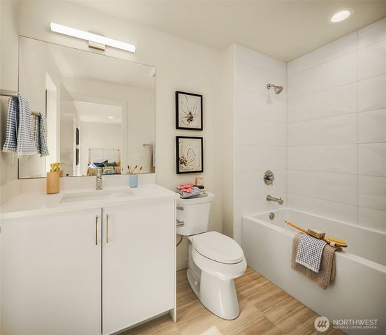 286 118th Avenue SE, Bellevue, WA 98005
