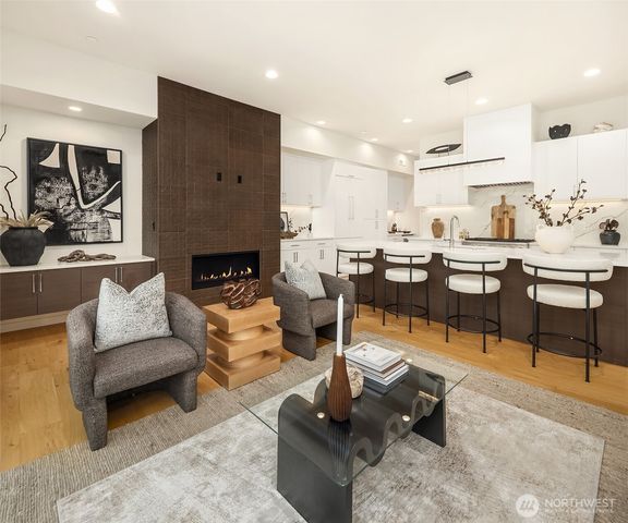 286 118th Avenue SE, Bellevue, WA 98005