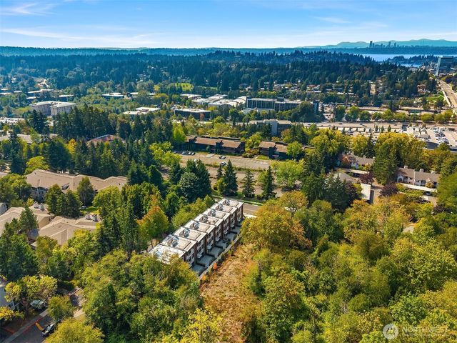 286 118th Avenue SE, Bellevue, WA 98005
