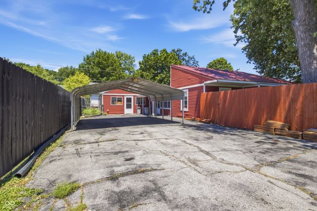 8948 Robey Drive, Indianapolis, IN 46234