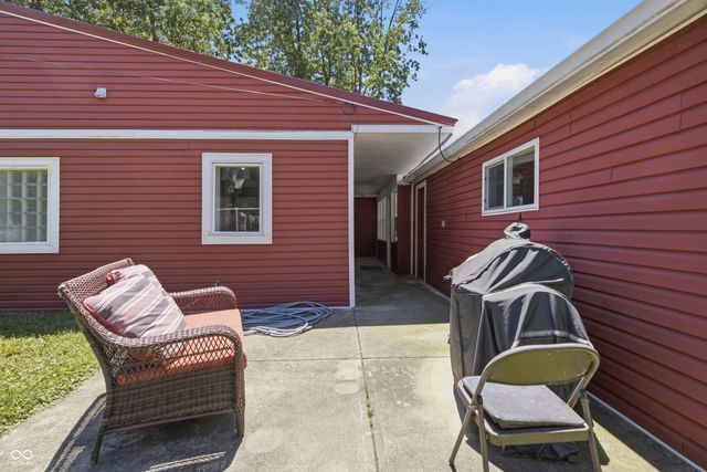 8948 Robey Drive, Indianapolis, IN 46234
